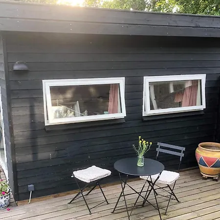 6 Person In Rude (Sjaelland og Oerne)